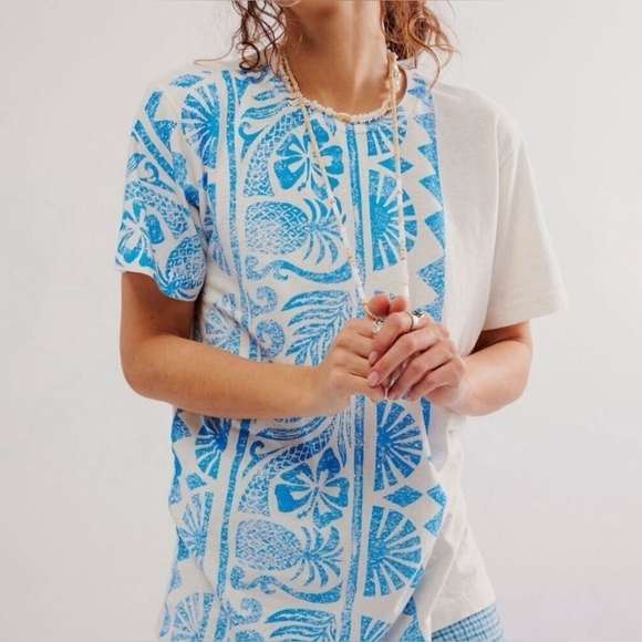 Free People By Ragabond Studio Maui Graphic Tee - Picture 1 of 3